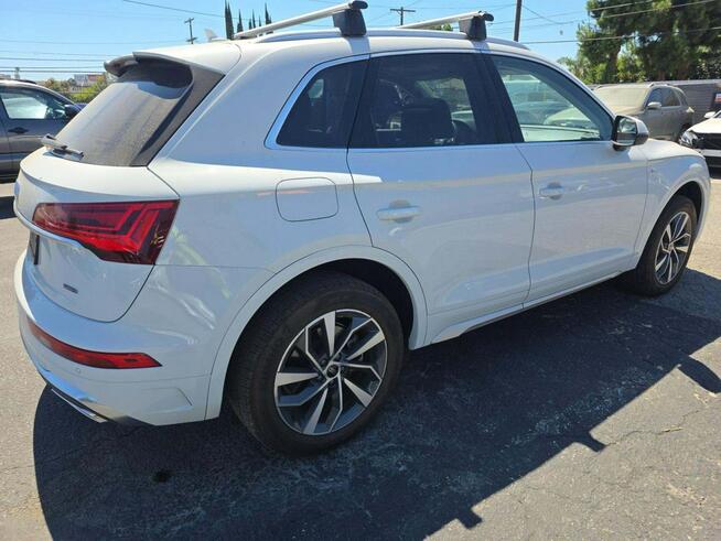 Audi Q5 Premium Plus / AWD / S-Line