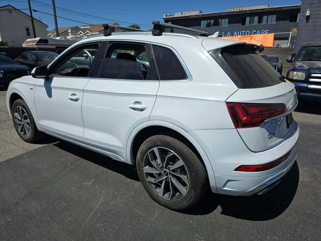 Audi Q5 Premium Plus / AWD / S-Line