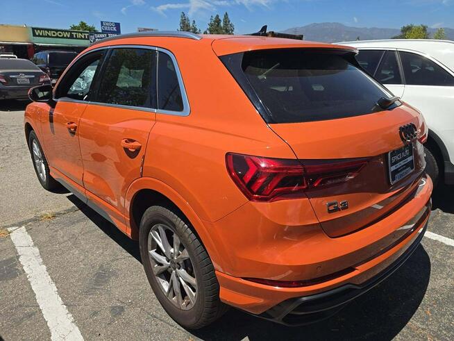 Audi Q3 Premium Plus / AWD / S-Line
