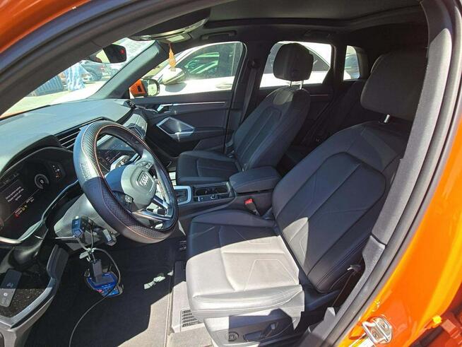 Audi Q3 Premium Plus / AWD / S-Line