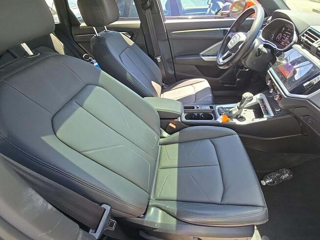 Audi Q3 Premium Plus / AWD / S-Line