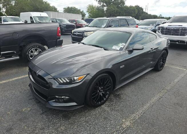Ford Mustang GT Premium / 5.0 V8 / niski przebieg