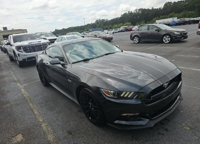 Ford Mustang GT Premium / 5.0 V8 / niski przebieg