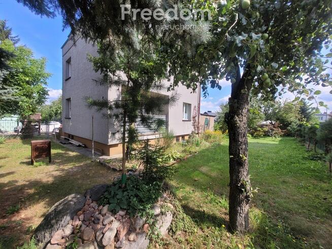 Dom wolnostojący 130 m², duża działka, garaż, do w