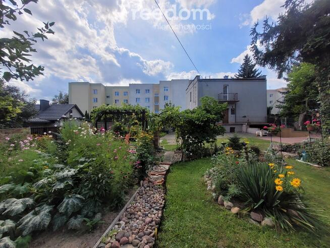 Dom wolnostojący 130 m², duża działka, garaż, do w