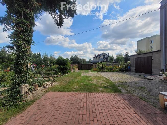 Dom wolnostojący 130 m², duża działka, garaż, do w