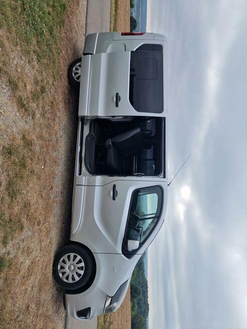 Wynajem busa 9-osobowego Opla Vivaro