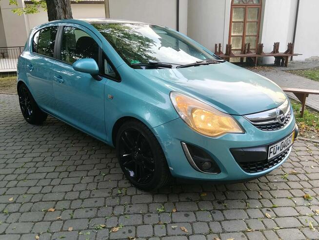 Opel Corsa 1.4b 2011