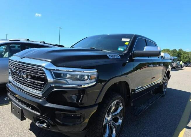 RAM 1500 Najwyższa wersja wyposażenia LIMITED / HEMI / 4x4