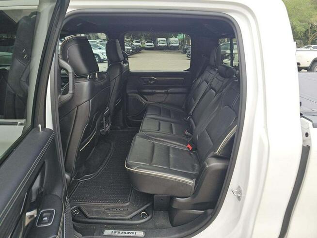 RAM 1500 Najwyższa wersja wyposażenia LIMITED / HEMI / 4x4