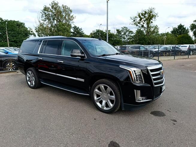 Cadillac Escalade Bezwypadkowy Auto sprowadzone na Mienie przesiedleńcze