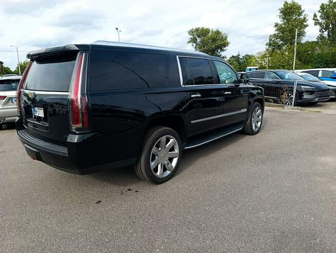 Cadillac Escalade Bezwypadkowy Auto sprowadzone na Mienie przesiedleńcze