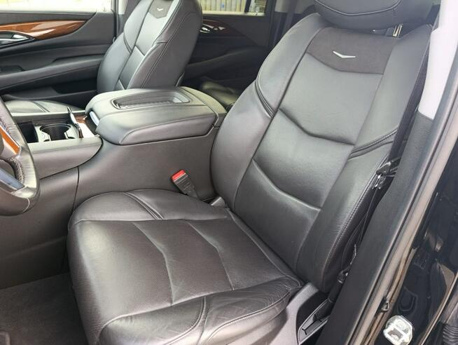 Cadillac Escalade Bezwypadkowy Auto sprowadzone na Mienie przesiedleńcze