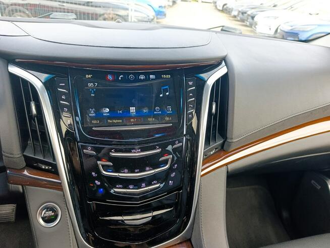 Cadillac Escalade Bezwypadkowy Auto sprowadzone na Mienie przesiedleńcze