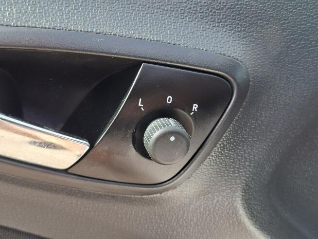Seat Ibiza Klimatyzacja, Nawigacja, Czujniki ciśnienia opon, Elektryczne szyby
