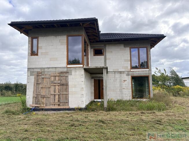 Dom do sprzedania, Stan surowy zamknięty