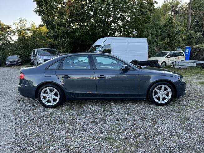 Audi A4 1.8TFSi-160km-Serwis-2-Właściciel-Klimatronik-PDC-Xenony-Dzienne-LED