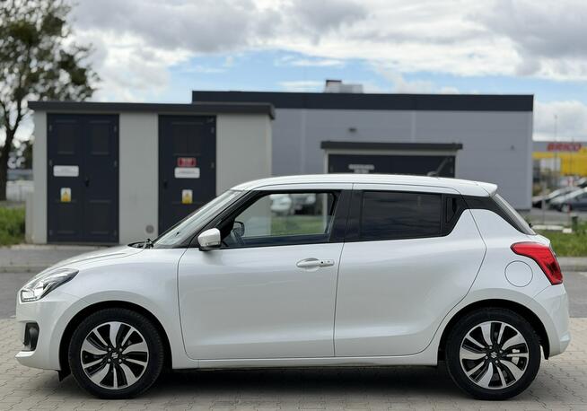 Suzuki Swift 1.0 / 112 KM HYBRID LED Nawigacja Kamera Asystent Pasa Grzane Fotele