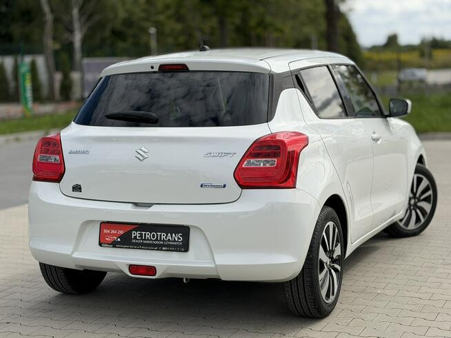 Suzuki Swift 1.0 / 112 KM HYBRID LED Nawigacja Kamera Asystent Pasa Grzane Fotele