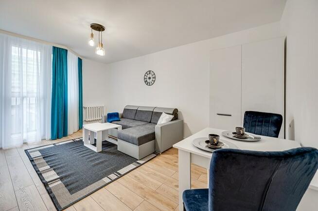 Jasna kawalerka, 28 m2, balkon - Korfantego 8