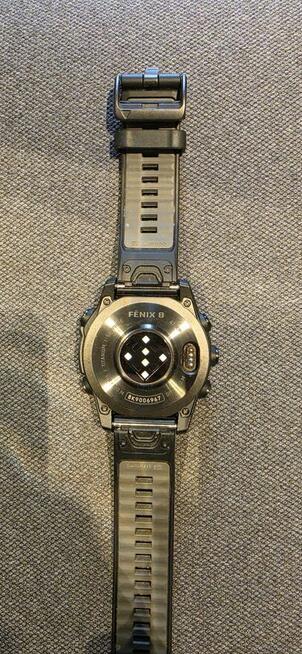 Garmin Fenix 8 47 mm AMOLED Sapphire Carbon grey DLC titan