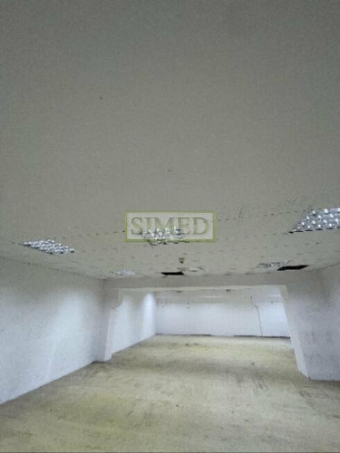 Magazyn suchy,wewnętrzny,bez okien,dostęp z rampy