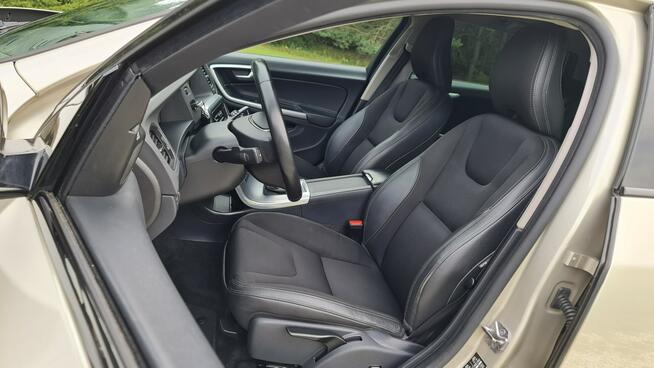 Volvo V60 Cross Country 2.0d 150KM # Cross Country # Automat # Bogate Wyposażenie # Super Stan