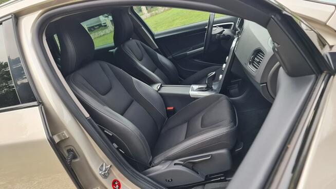 Volvo V60 Cross Country 2.0d 150KM # Cross Country # Automat # Bogate Wyposażenie # Super Stan
