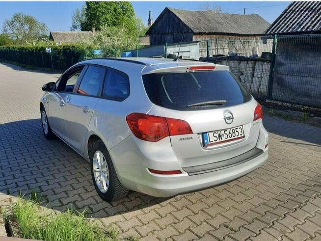 Opel Astra 1.4 benzyna na łańcuchu rozrzad ważne opłaty