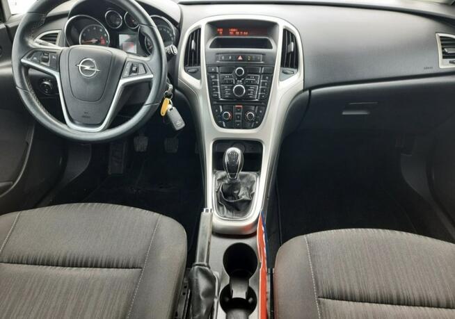 Opel Astra 1.4 benzyna na łańcuchu rozrzad ważne opłaty