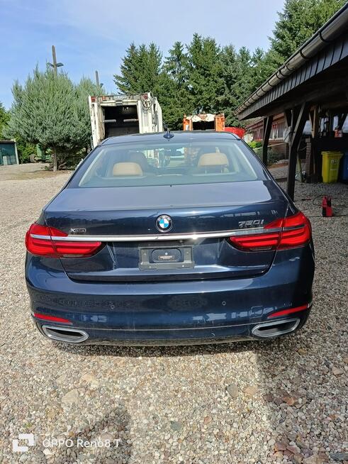 BMW 750