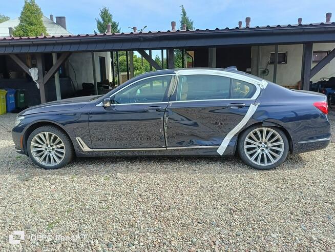 BMW 750