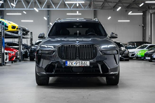 BMW X7 xDrive40d. Individual. Gwarancja 12.2028. Specyfikacja 675 tys. zł.