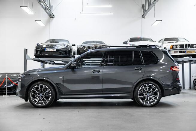 BMW X7 xDrive40d. Individual. Gwarancja 12.2028. Specyfikacja 675 tys. zł.