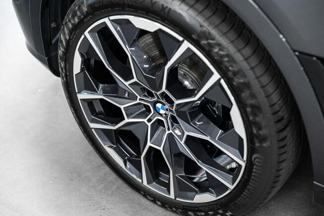 BMW X7 xDrive40d. Individual. Gwarancja 12.2028. Specyfikacja 675 tys. zł.