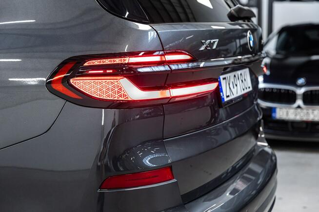 BMW X7 xDrive40d. Individual. Gwarancja 12.2028. Specyfikacja 675 tys. zł.