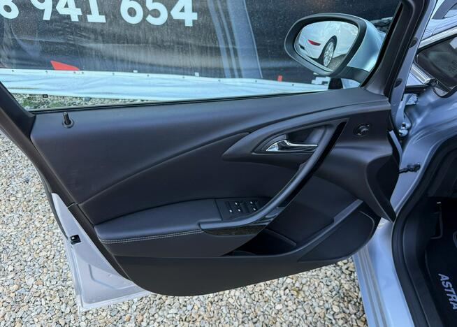 Opel Astra 1,4T 140ps*Bezwypadkowy*Navi*Kamera*Skóra*Klimatronik*Serwis*WZOROWY*