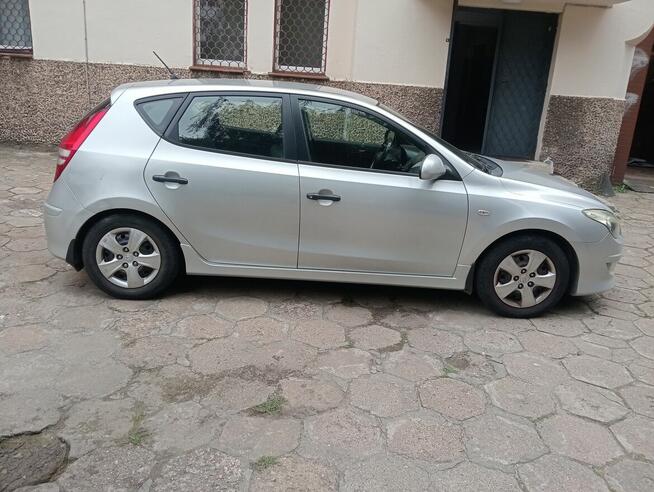 Sprzedam Hyundai I30 1.4 benzyna 2010 rok