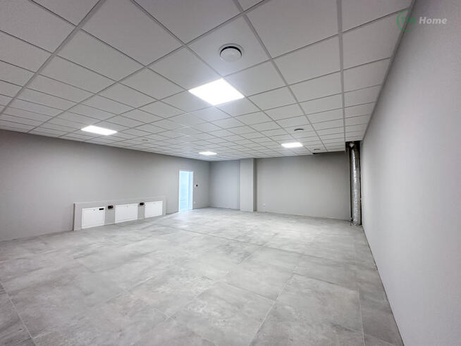 Budynek prod.-handl. z biurami | 1240 m²