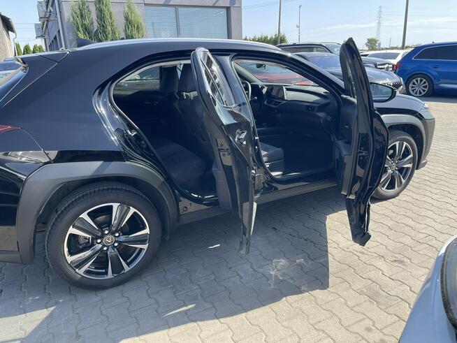 Lexus UX 300H Hybryda Alcantara Automat Kamera Podgrzewanie 199KM