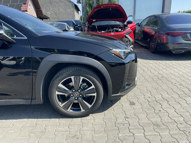 Lexus UX 300H Hybryda Alcantara Automat Kamera Podgrzewanie 199KM