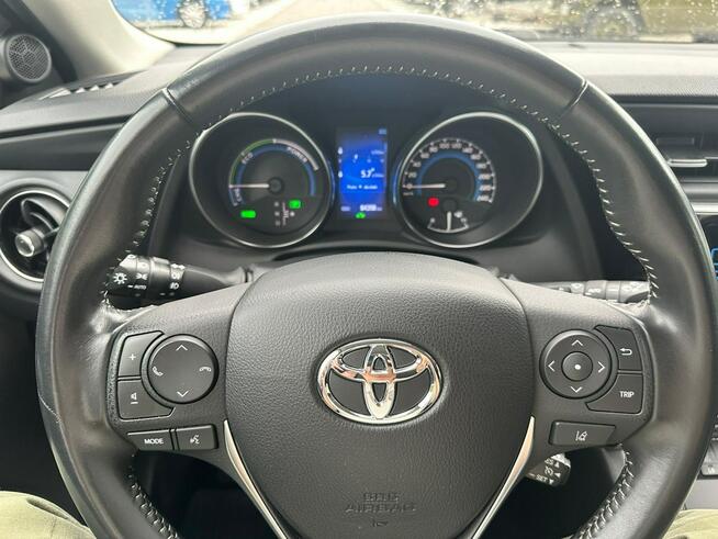 Toyota Auris 1.8 Hybryda Kamera cofania KeyLess Zarejestrowany Grzane fotele