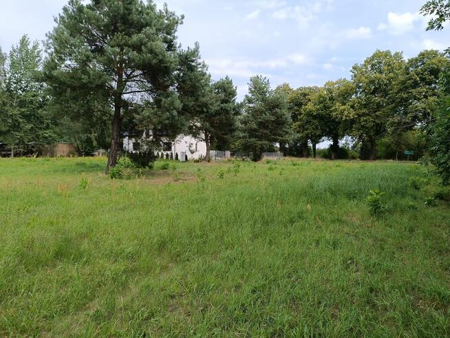 Działka budowlana 1500 m2 dogodne wymiary, media w drodze.