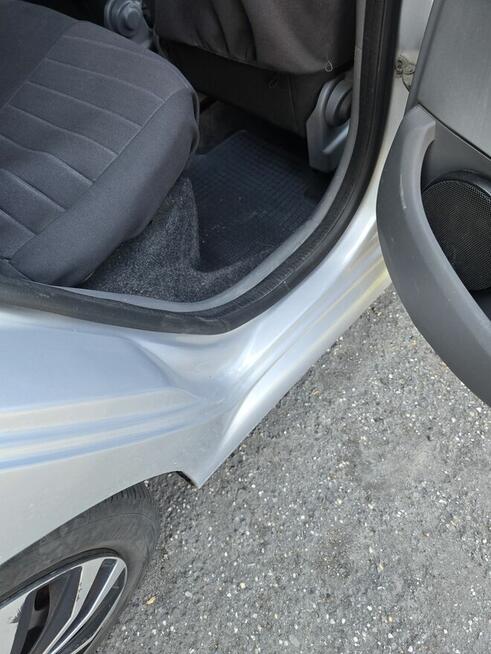 Sprzedam Toyotę Aygo w dobrym stanie.