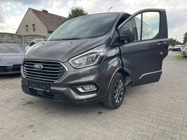 Ford Tourneo Custom HAK Skóra Podgrzewanie Kamera 8 osobowy