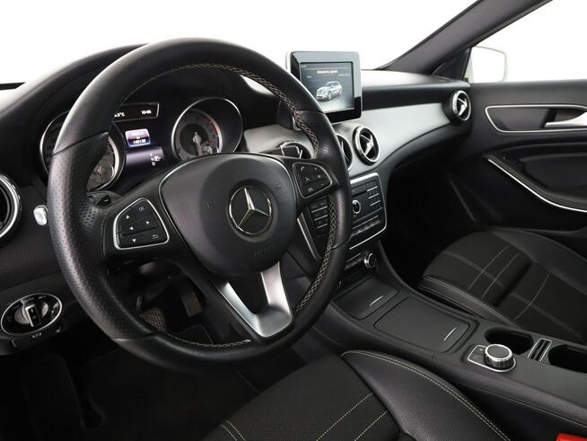 Mercedes GLA 200 GLA200 Automat Sensation Panorama Tempomat Navi Półskóra BiXenon KAM