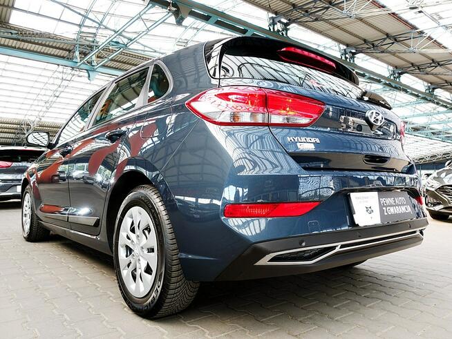 Hyundai i30 1,5 16V Led+Tempomat GWARANCJA 1WŁ Kraj Bezwypadkowy Serwisowany F23%