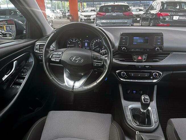 Hyundai i30 1,5 16V Led+Tempomat GWARANCJA 1WŁ Kraj Bezwypadkowy Serwisowany F23%
