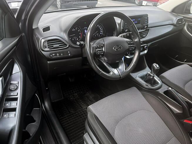 Hyundai i30 1,5 16V Led+Tempomat GWARANCJA 1WŁ Kraj Bezwypadkowy Serwisowany F23%