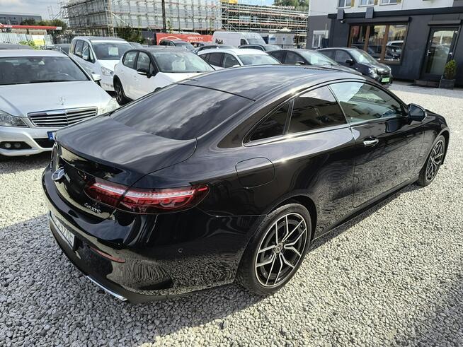 Mercedes E 220 COUPE |4MATIC| 1. własciciel| BEZWYPADKOWY| ALU |radar 180 |kamera360